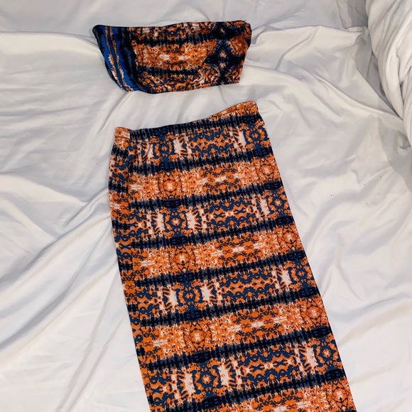 Boohoo colourful 2 piece - Picture 2 of 3